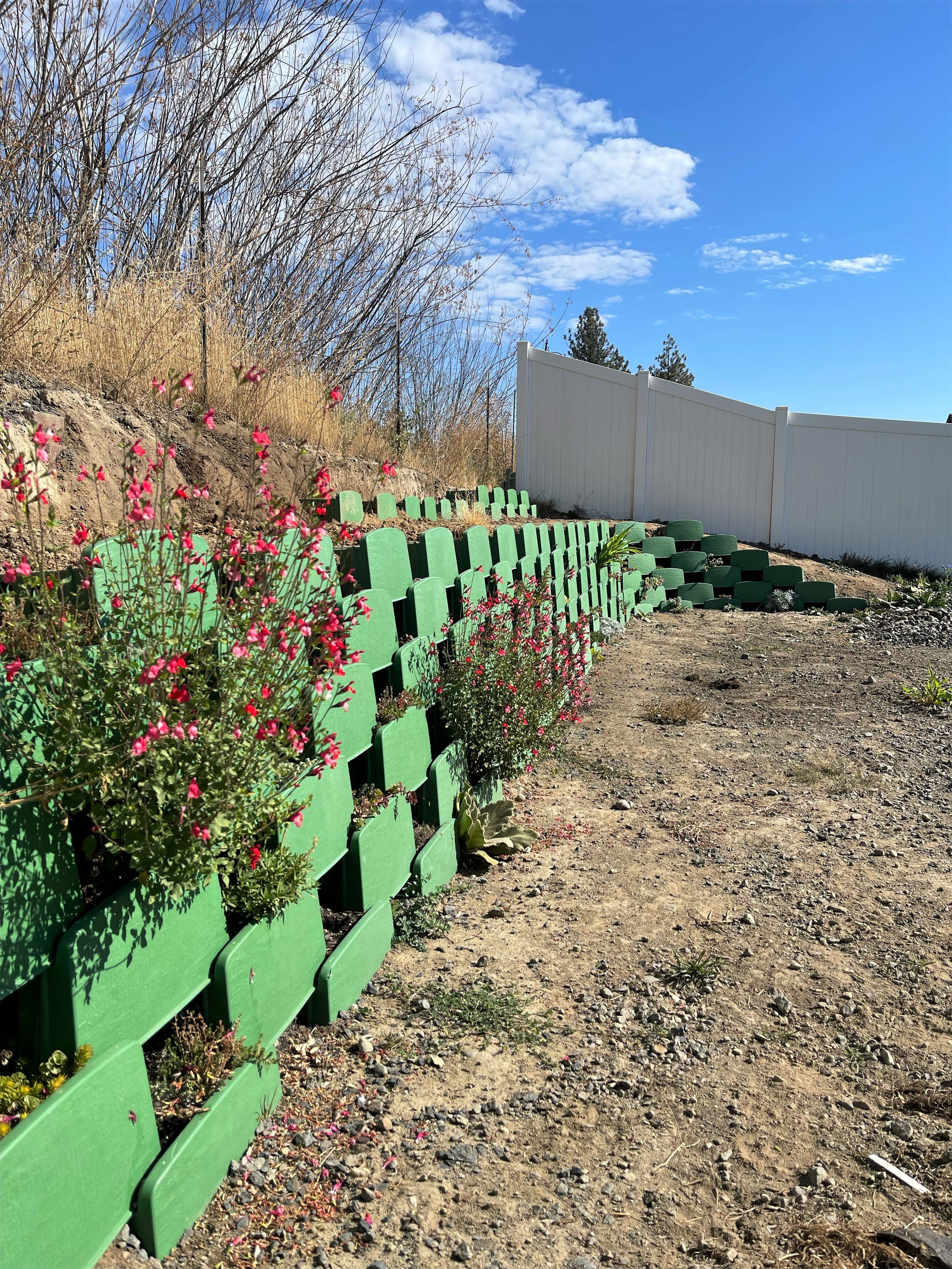 Stackable Block Retaining Wall California 10,630 Retaining Wall Stock